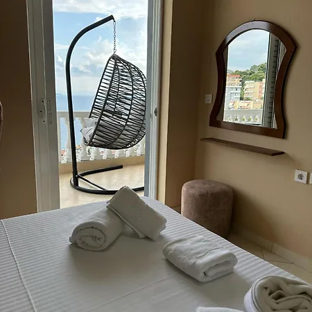 Tote's Sea View