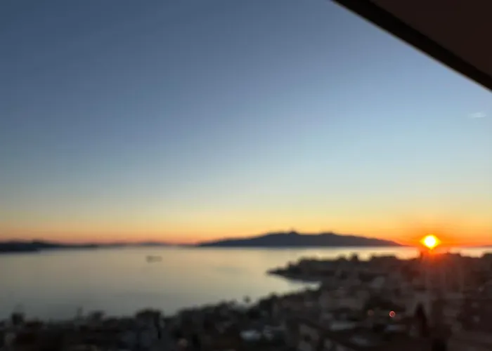 Tote's Sea View * ساراندا